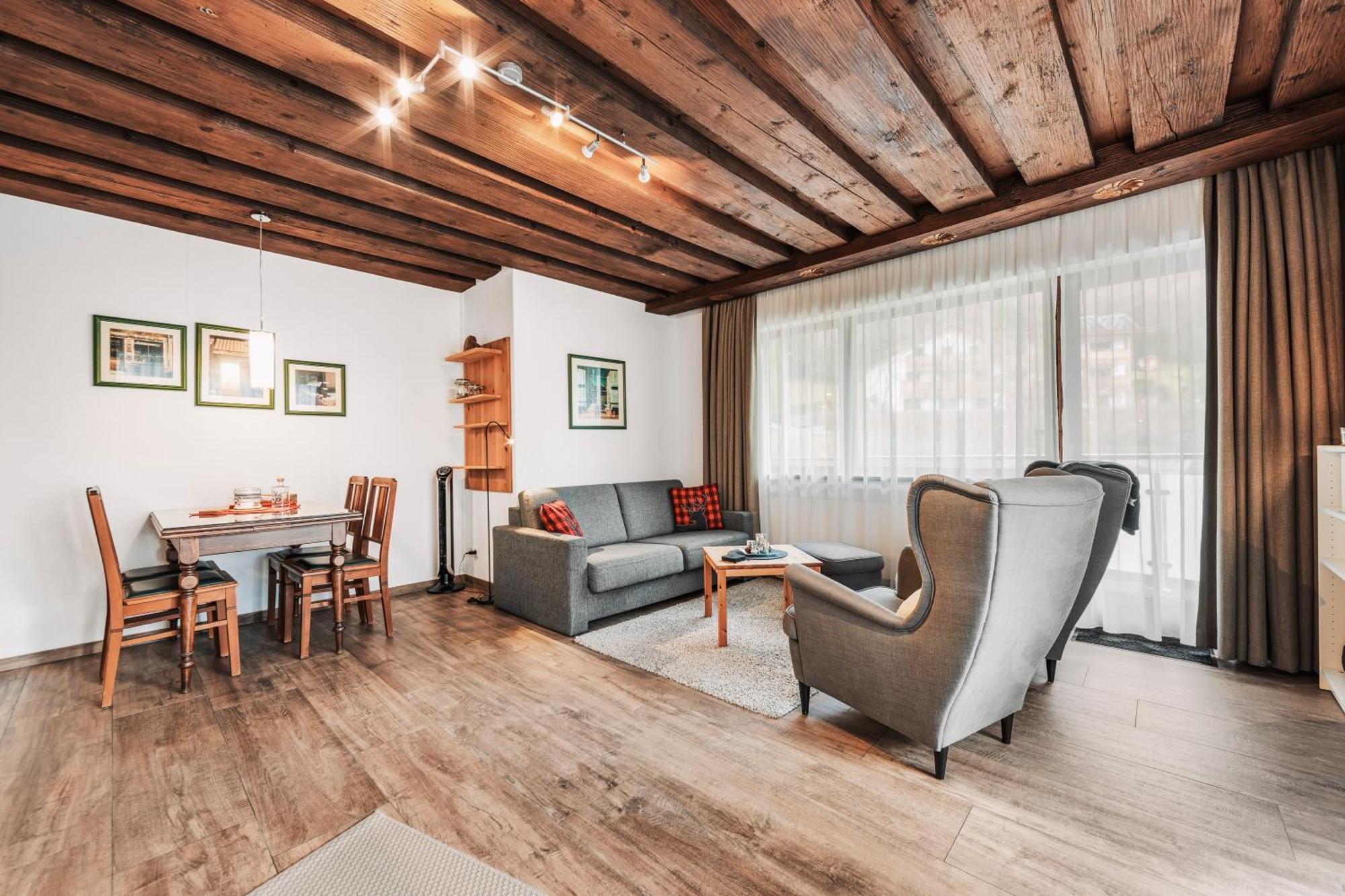 Herzblut Wohlfuehl Appartements Oetz Bagian luar foto