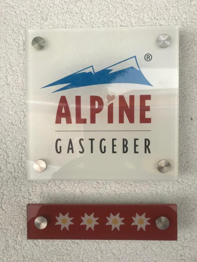 Herzblut Wohlfuehl Appartements Oetz Bagian luar foto
